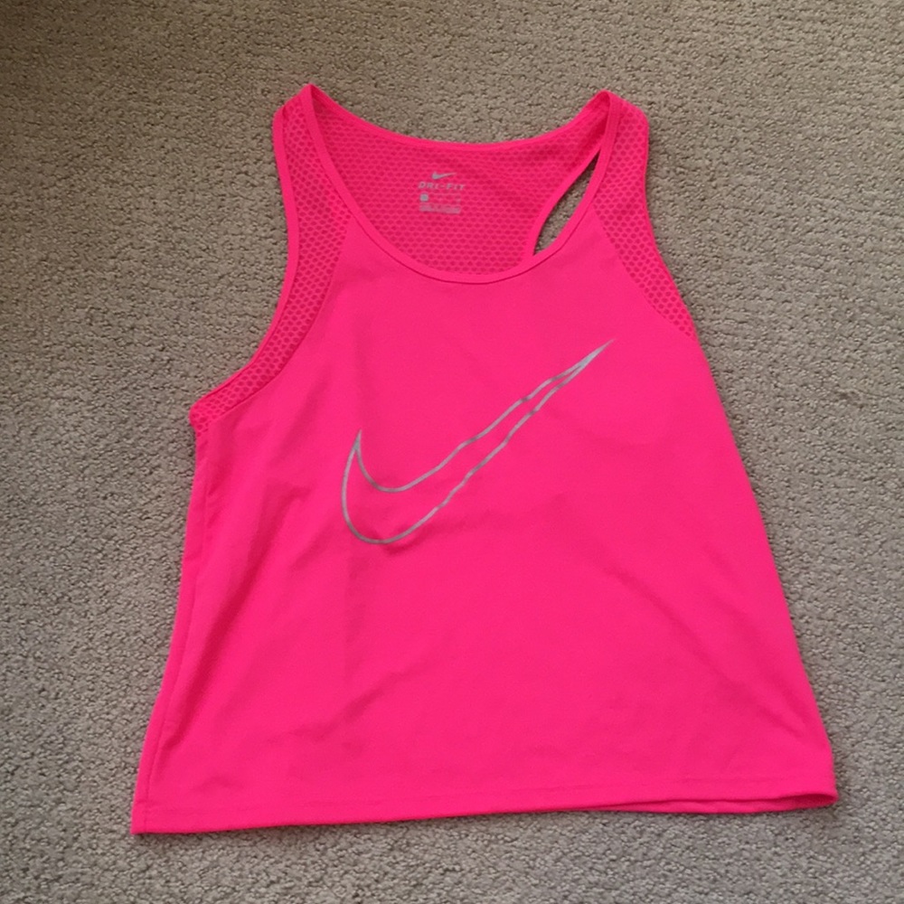 nike workout top, really light and breezy